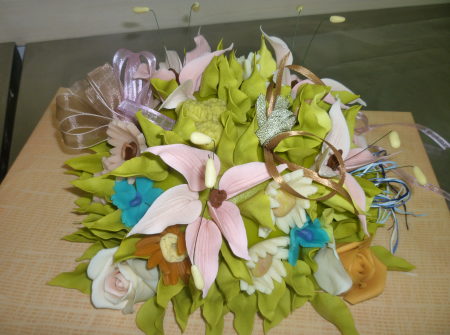 Торта във формата на букет с цветя